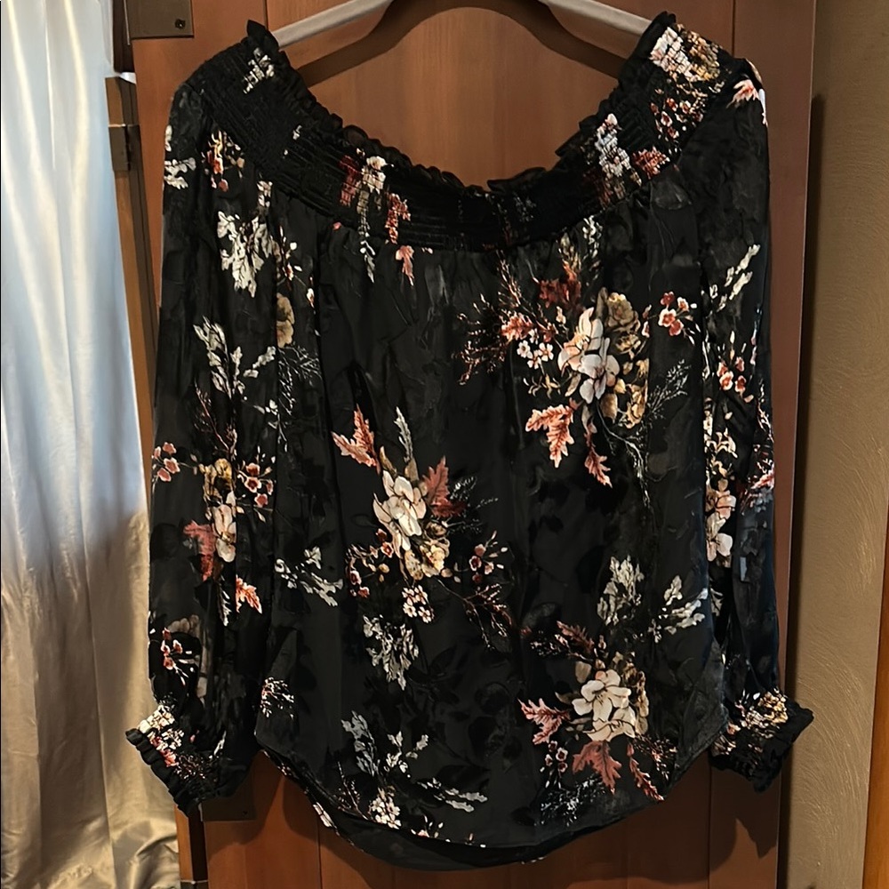 White House Black Market Black Floral Blouse